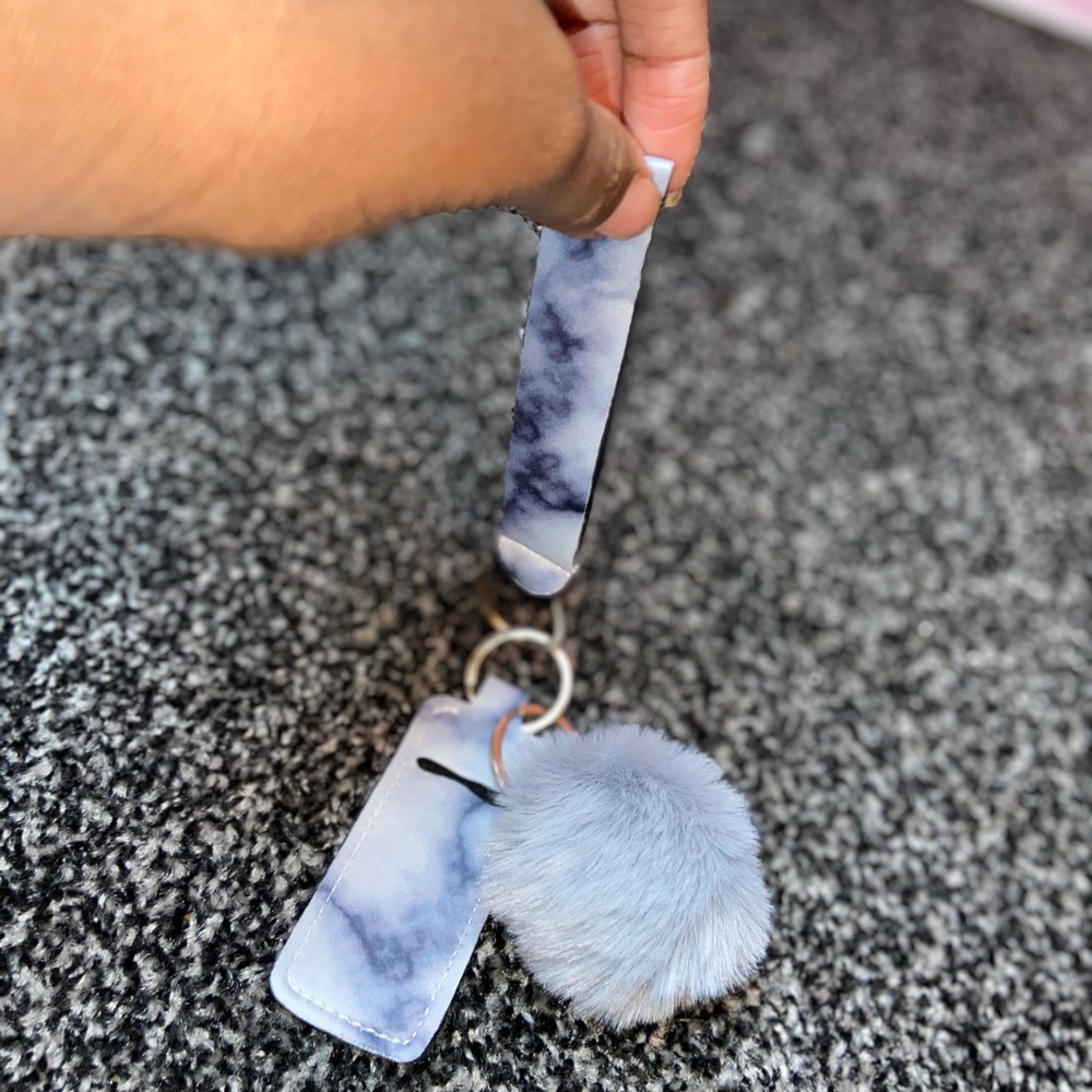 Keychain - Picture 15 of 16